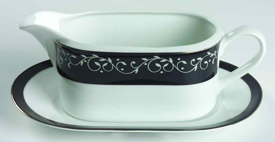 Organdi Gravy Boat & Underplate by Mikasa-1