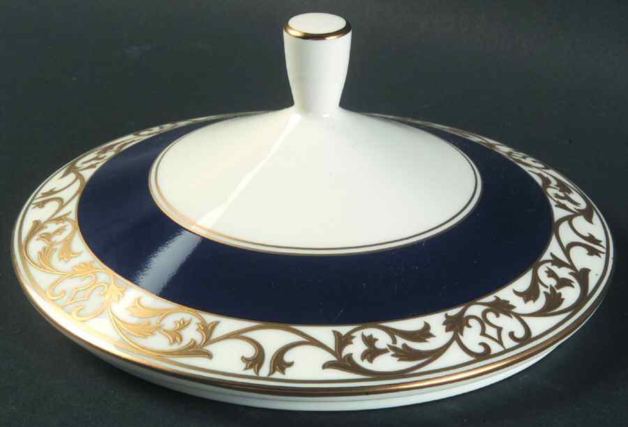 Lily Moire Lid for 2 Qt Round Covered Casserole by Mikasa-1