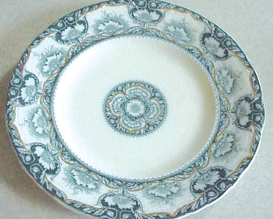 Balmoral Green Dinner Plate by J & G Meakin-1