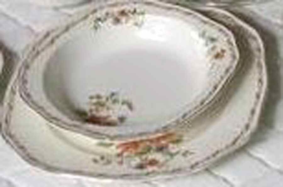 Churchill 9" Round Vegetable Bowl by Alfred Meakin-1