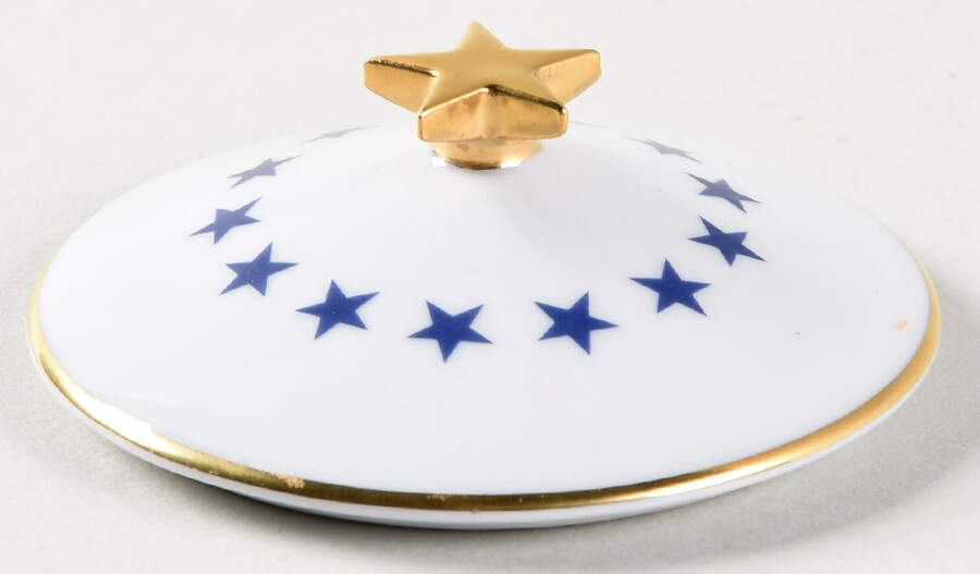 Diplomatic Eagle Service Lid for Candle Votive by Mottahedeh-1