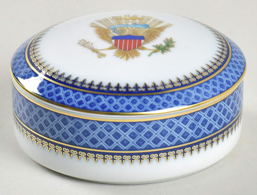 Diplomatic Eagle Service Round Box & Lid by Mottahedeh-1