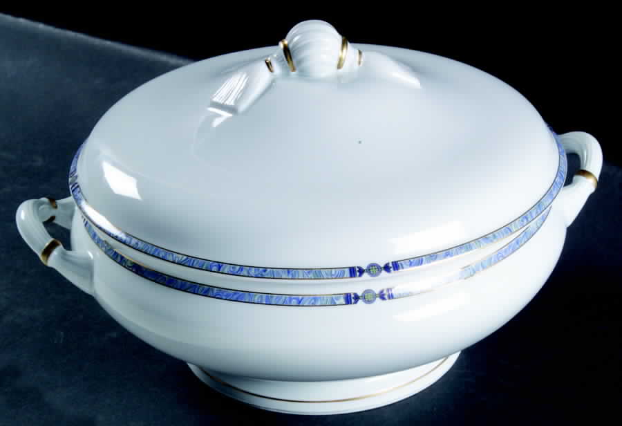 Orion Round Covered Vegetable by Medard de Noblat-1