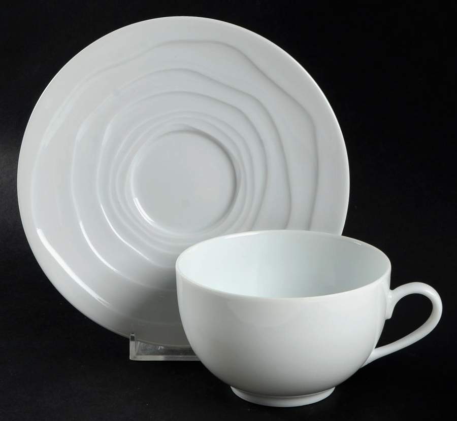 Onde Flat Cup & Saucer Set by Medard de Noblat-1