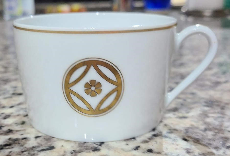 Charlston Gold Flat Cup by Medard de Noblat-1