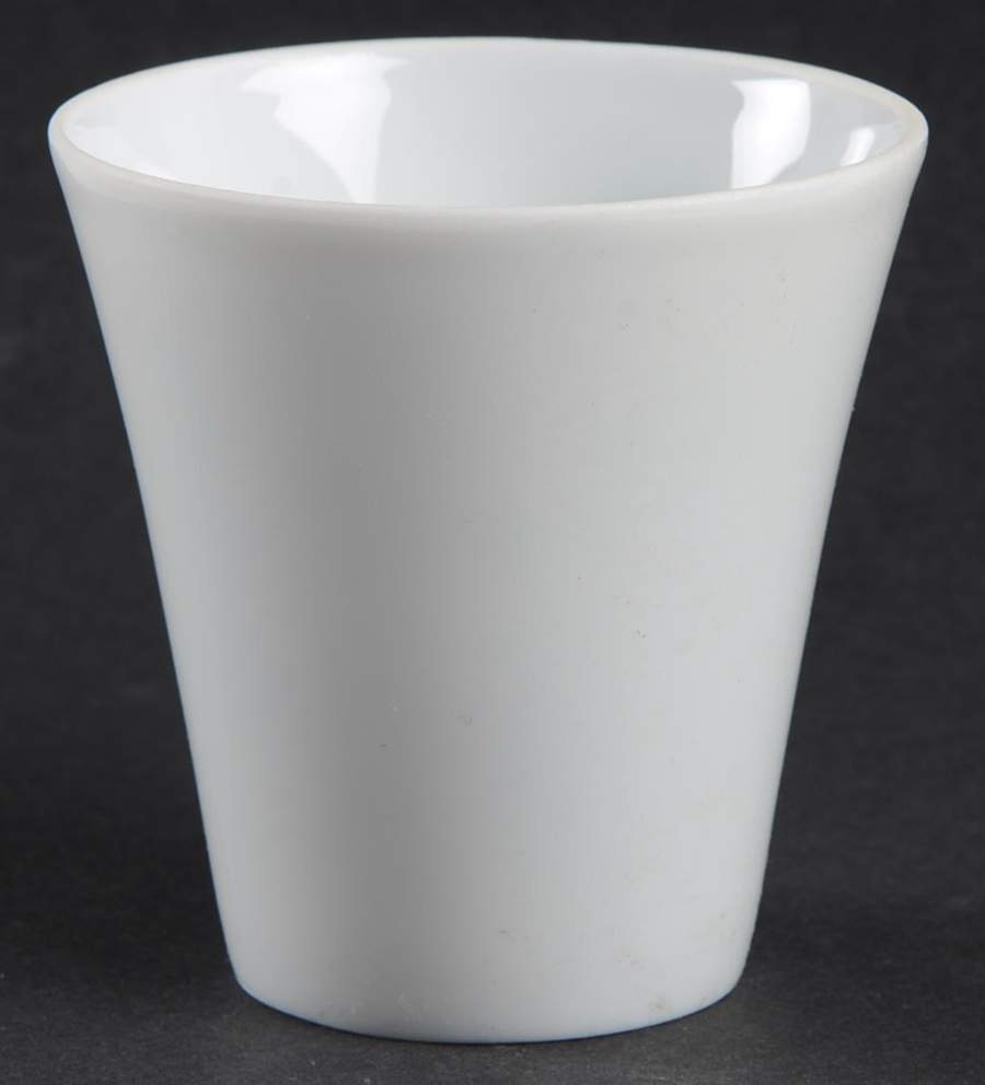 Oxygene White Tall China Tumbler by Medard de Noblat-1