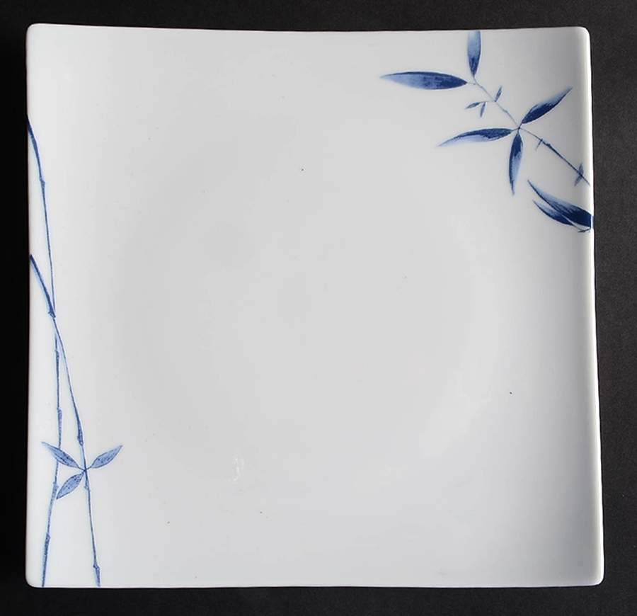 Regard (Oxygene Shape) Dinner Plate by Medard de Noblat-1