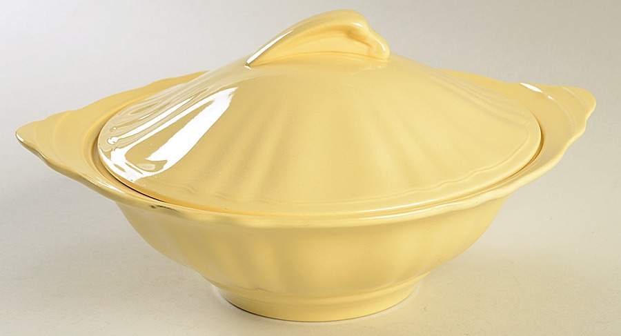 Glamour Sunflower Round Covered Vegetable by J & G Meakin-1