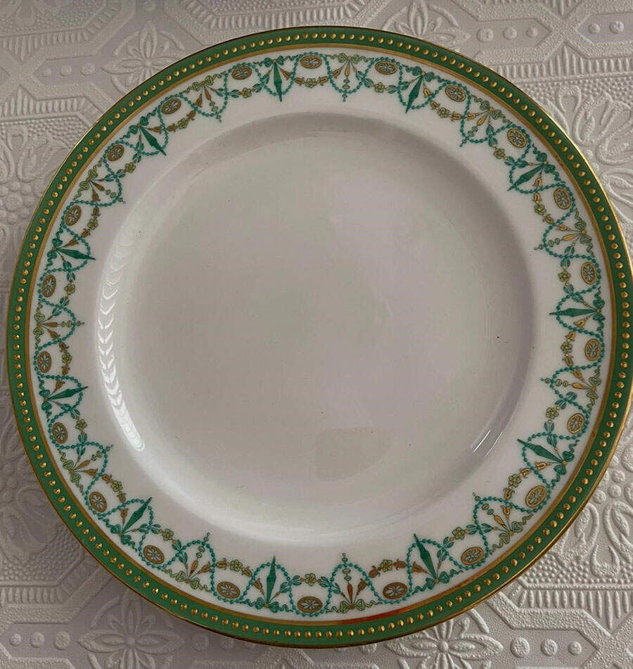 G7919 Dinner Plate by Minton-1