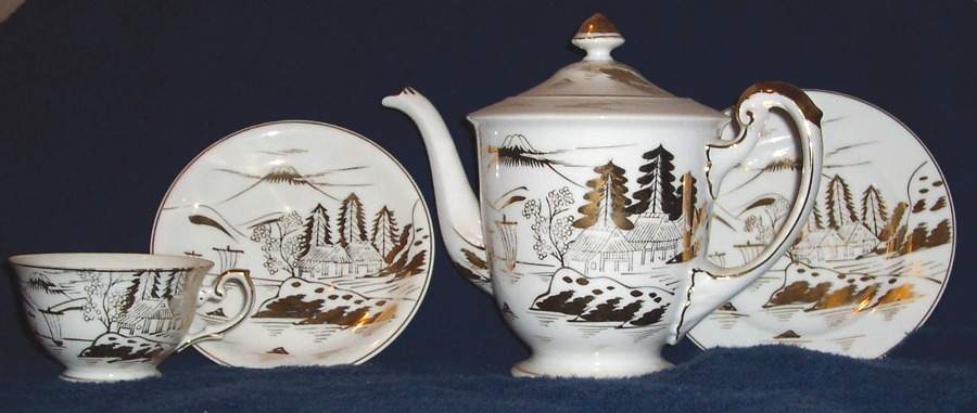 MEJ13 Footed Cup & Saucer Set by Meijyo (Japan)-1