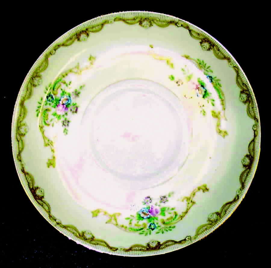 MIO9 Saucer by Mikado-1