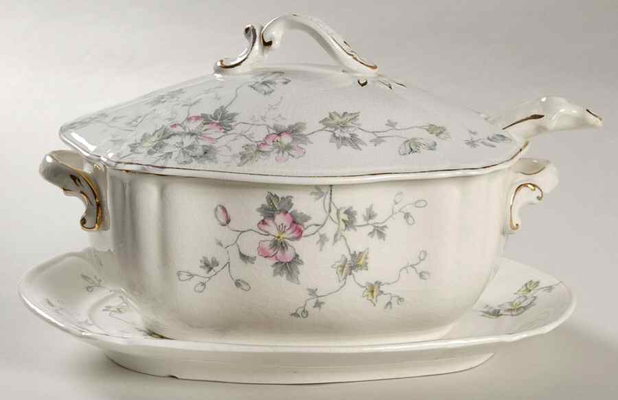 Azalea Sauce Boat & Underplate with Ladle by J & G Meakin-1
