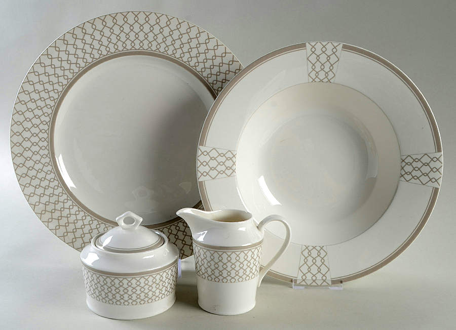 Venetian Link 5 Piece Hostess Set by Mikasa-1