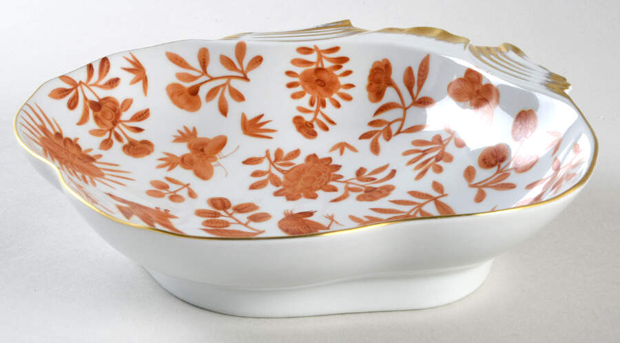 Sacred Bird & Butterfly (2004, Gold Accents) 8" Shell Shaped Bowl by Mottahedeh-1