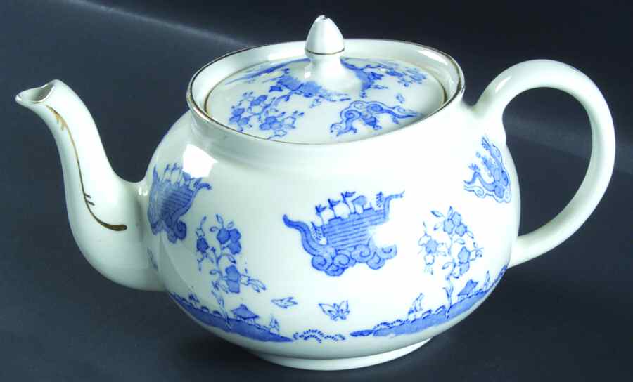 MAD158 Teapot & Lid by John Maddock & Sons-1