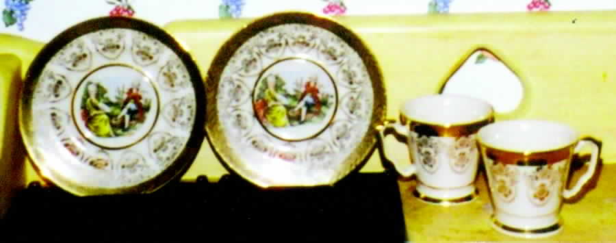 MRQ2 Footed Cup & Saucer Set by Marquise-1