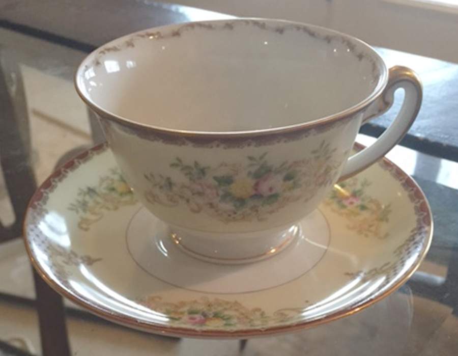 MEI937 Footed Cup & Saucer Set by Meito-1