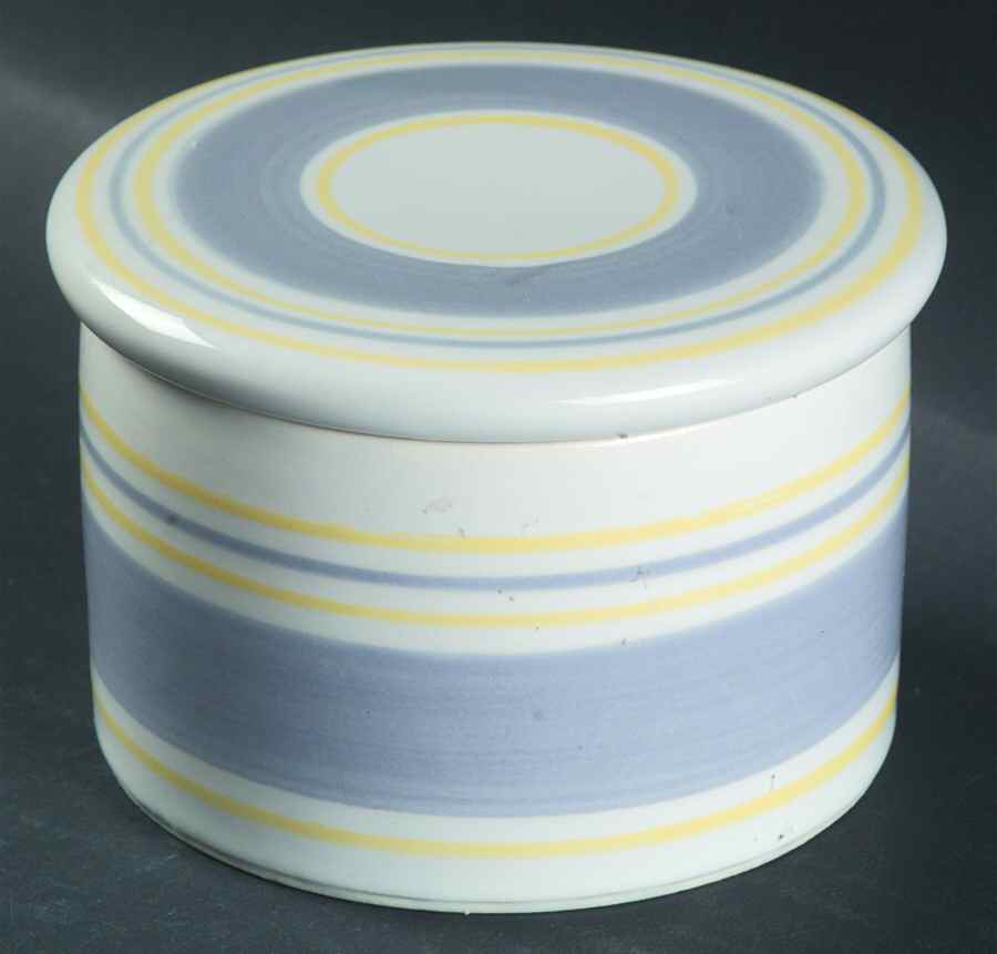 MTC82 Round Box & Lid by Mount Clemens-1