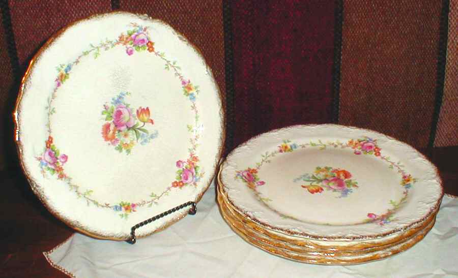 MET21 Dinner Plate by Metlox - Poppytrail - Vernon-1