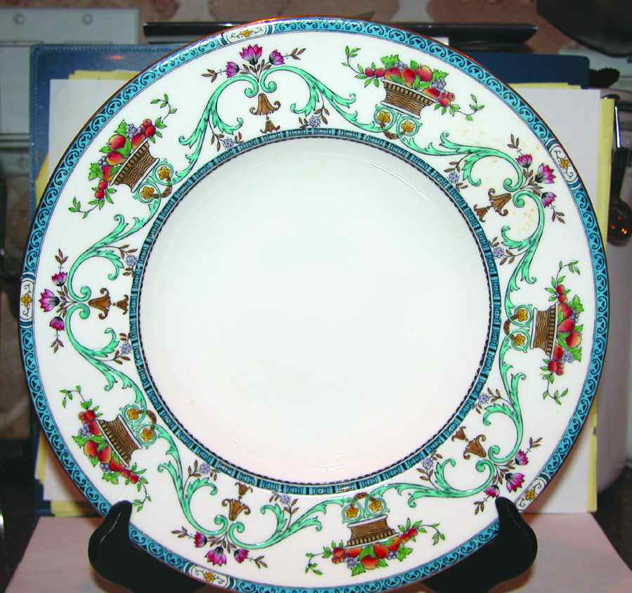 M139 Rim Soup Bowl by Minton-1