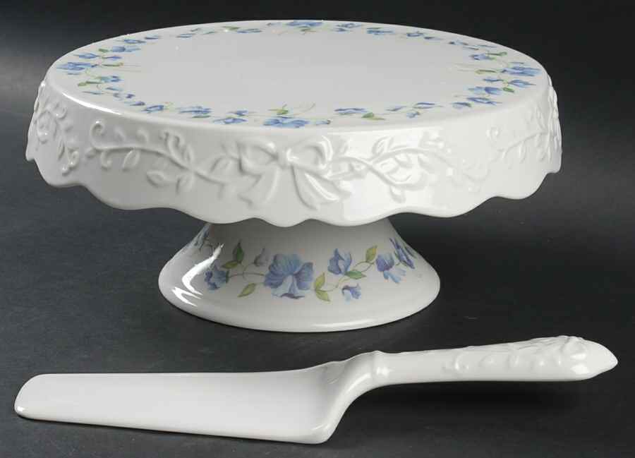 Floral Vine Footed Cake Plate & Server (Boxed) by Mikasa-1