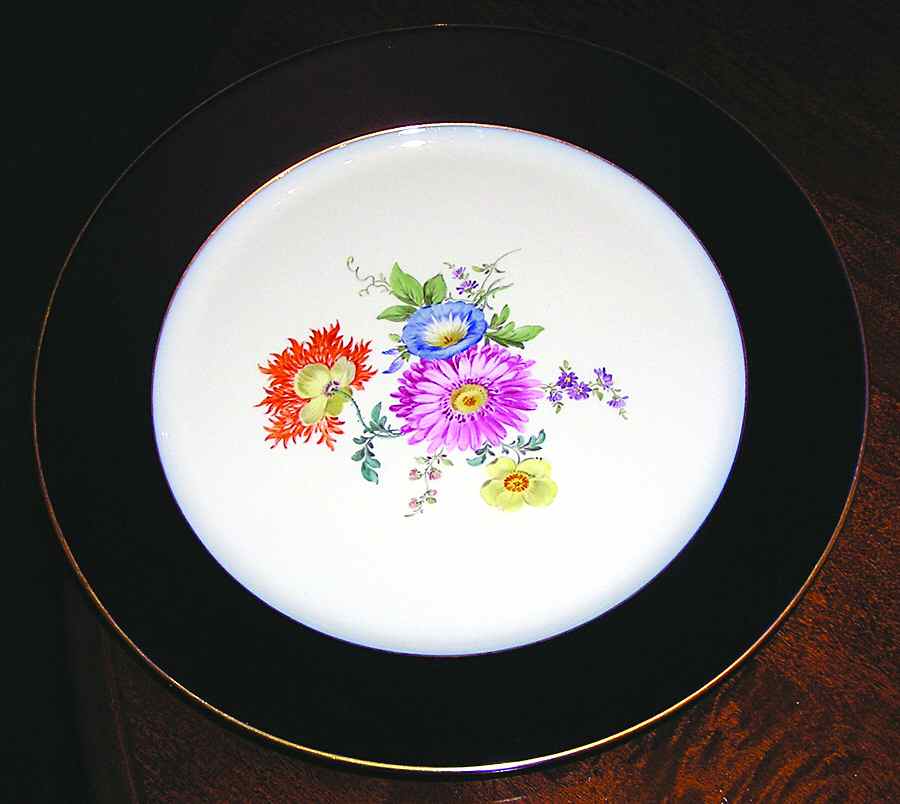 MSS106 Dinner Plate by Meissen (Germany)-1