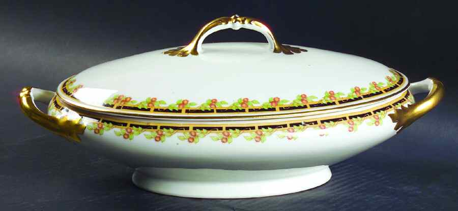 MDM19 Oval Covered Vegetable by P. M. de Mavaleix & Granger-1
