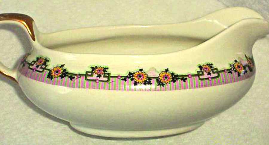 MCN34 Gravy Boat by McNicol-1