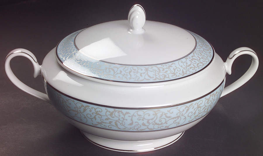 Parchment Blue 2 Qt Round Covered Casserole by Mikasa-1