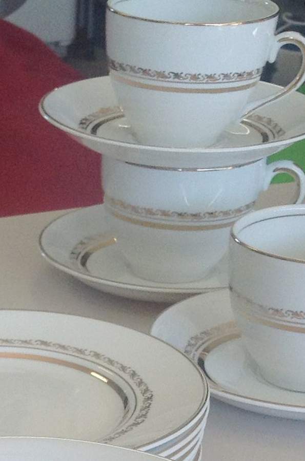 MEA198 Flat Cup & Saucer Set by Alfred Meakin-1
