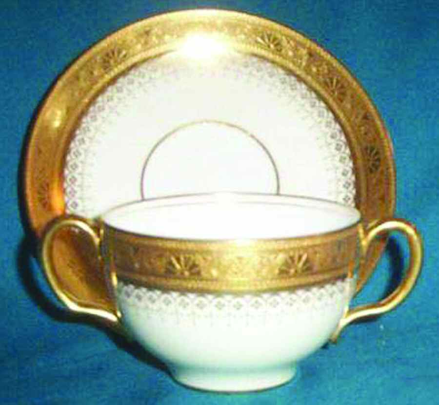 H514 Flat Bouillon Cup & Saucer by Minton-1