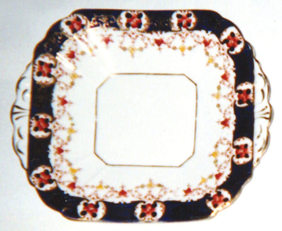 2836 Square Handled Cake Plate by Melba-1
