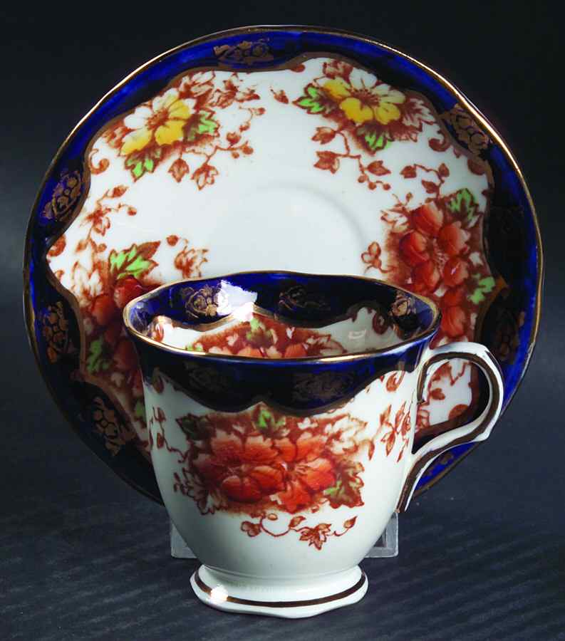 MEL17 Footed Demitasse Cup & Saucer Set by Melba-1