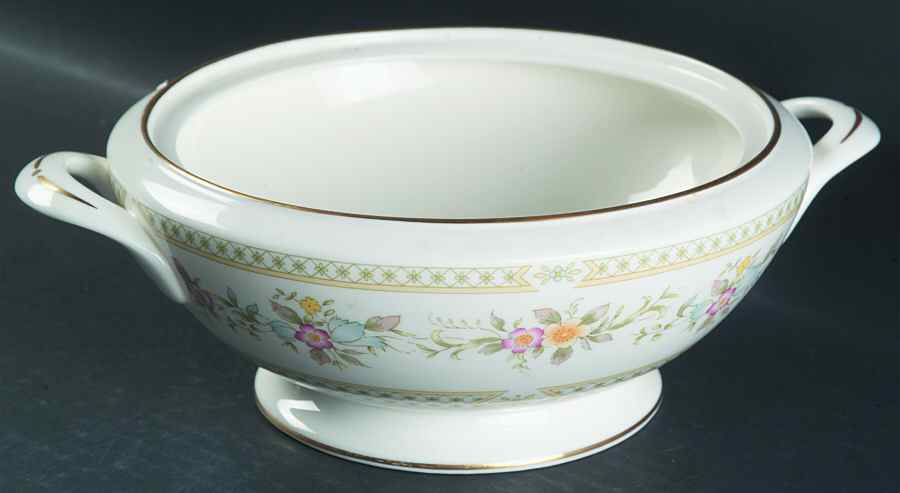 Broadlands Round Vegetable No Lid by Minton-1
