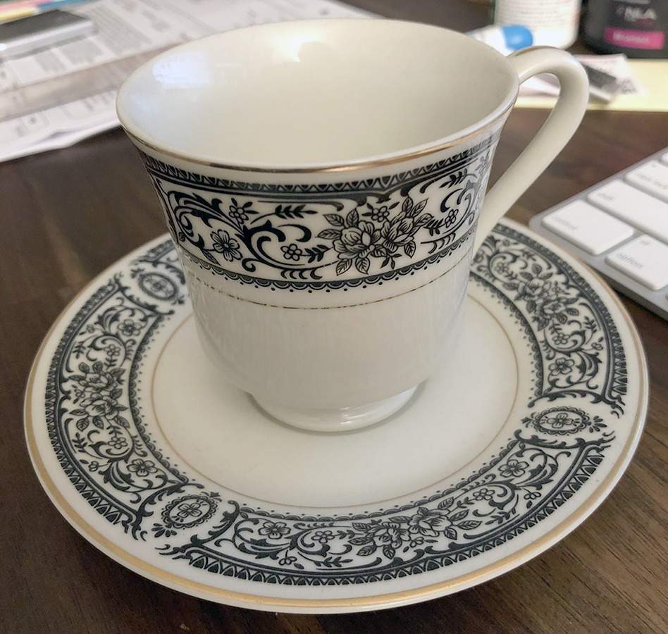 MOM12 Footed Cup & Saucer Set by Momoyama-1