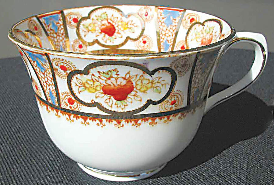 MEL18 Footed Cup by Melba-1