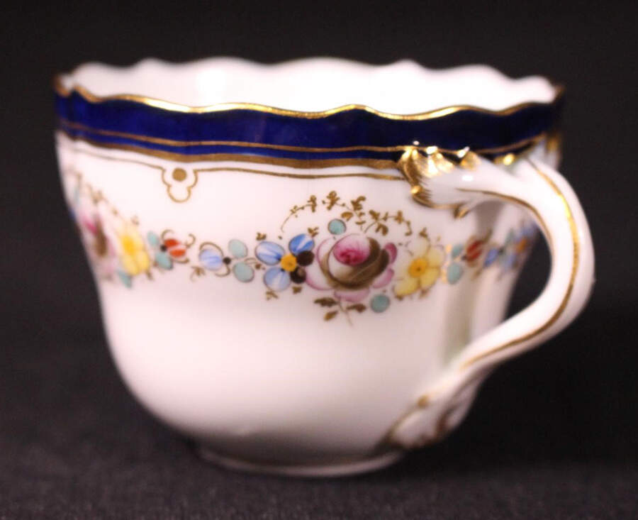 MSS113 Flat Cup by Meissen (Germany)-1