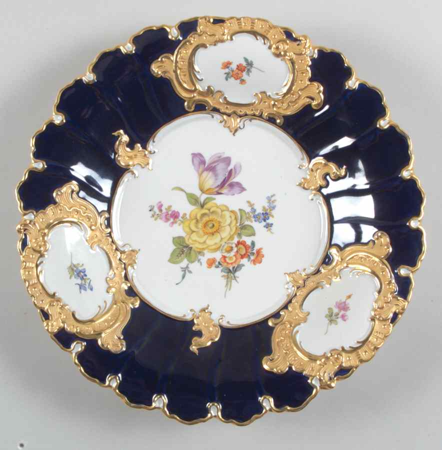 3329 Show Or Decorative Plate (Charger) by Meissen (Germany)-1