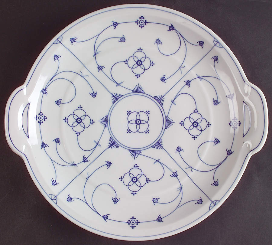 MOS13 Handled Cake Plate by Moschendorf-1