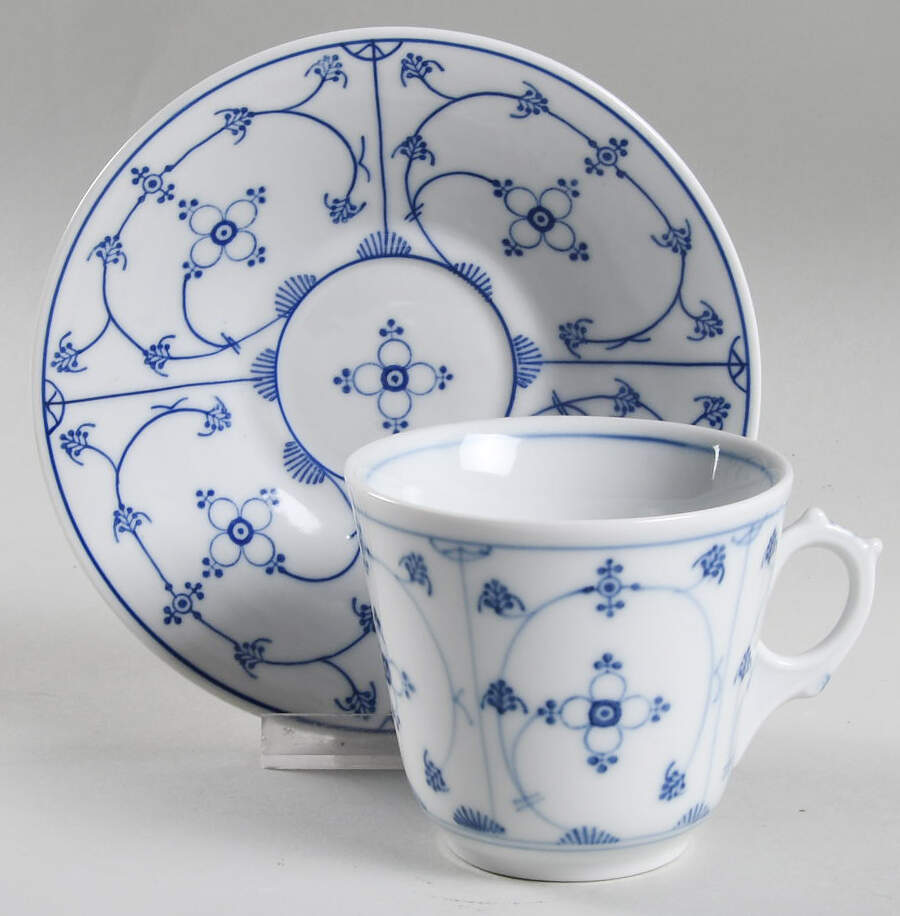 MOS13 Flat Cup & Saucer Set by Moschendorf-1