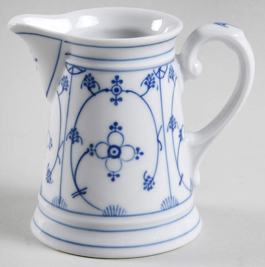 MOS13 Creamer No Lid by Moschendorf-1