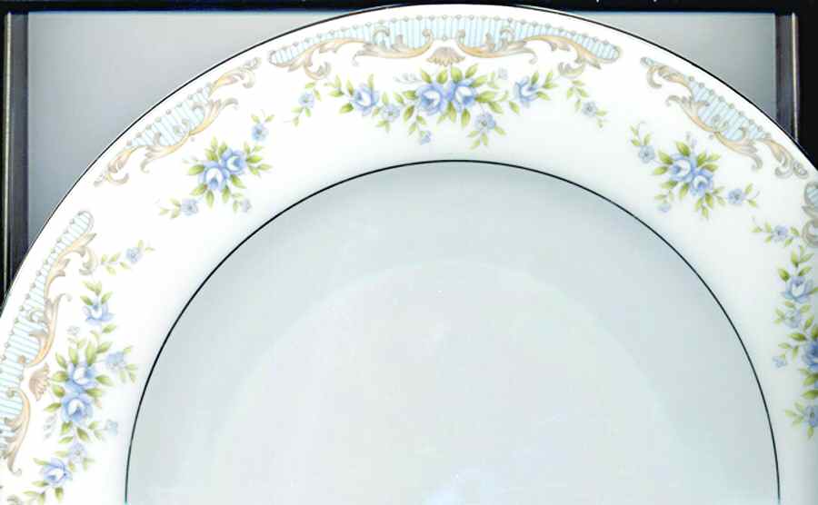 MIO11 Dinner Plate by Mikado-1