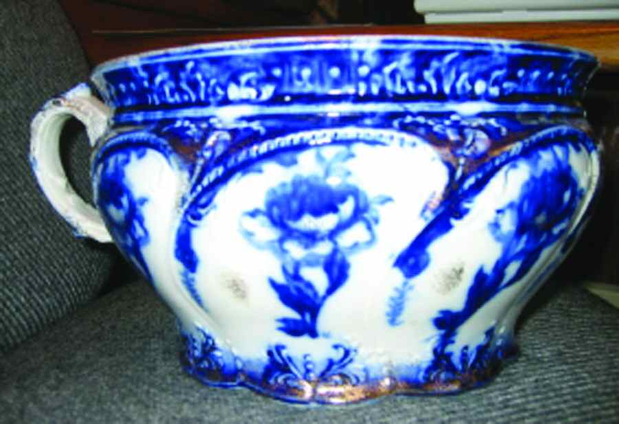 Wellington Flat Cup by J & G Meakin-1