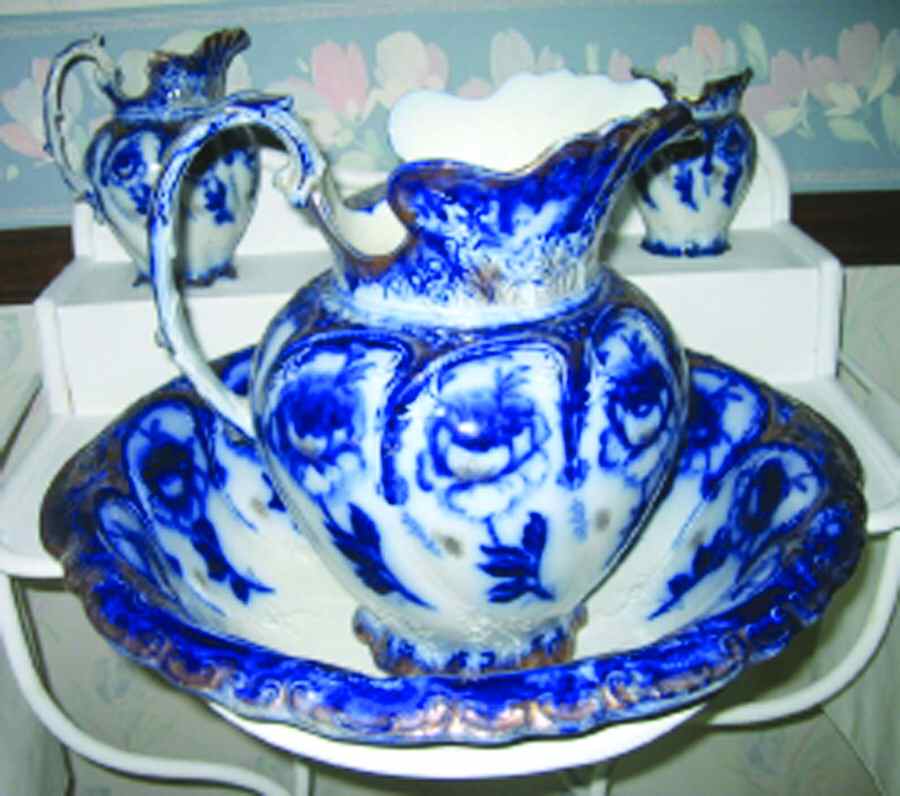 Wellington Large Pitcher & Bowl Set by J & G Meakin-1