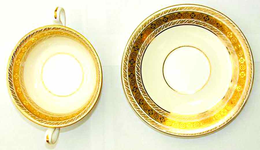 H4190 Footed Bouillon Cup & Saucer by Minton-1