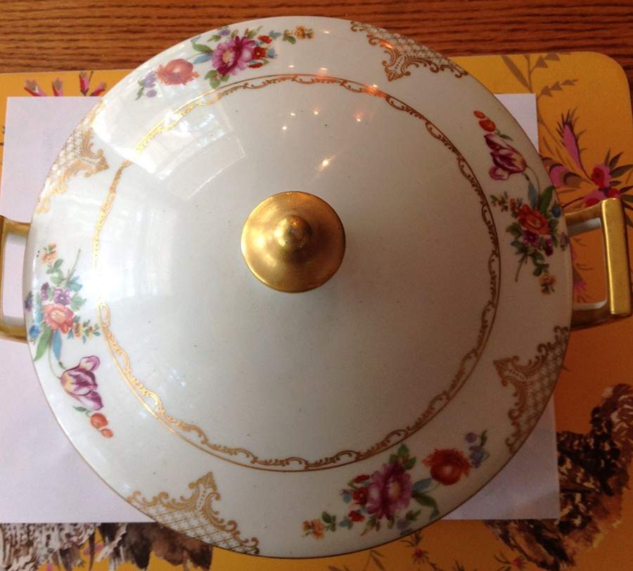 MEI956 Round Covered Vegetable by Meito-1
