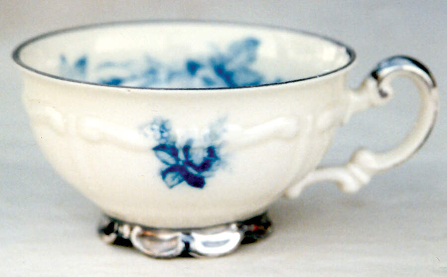 21181 Footed Cup by Mitterteich-1