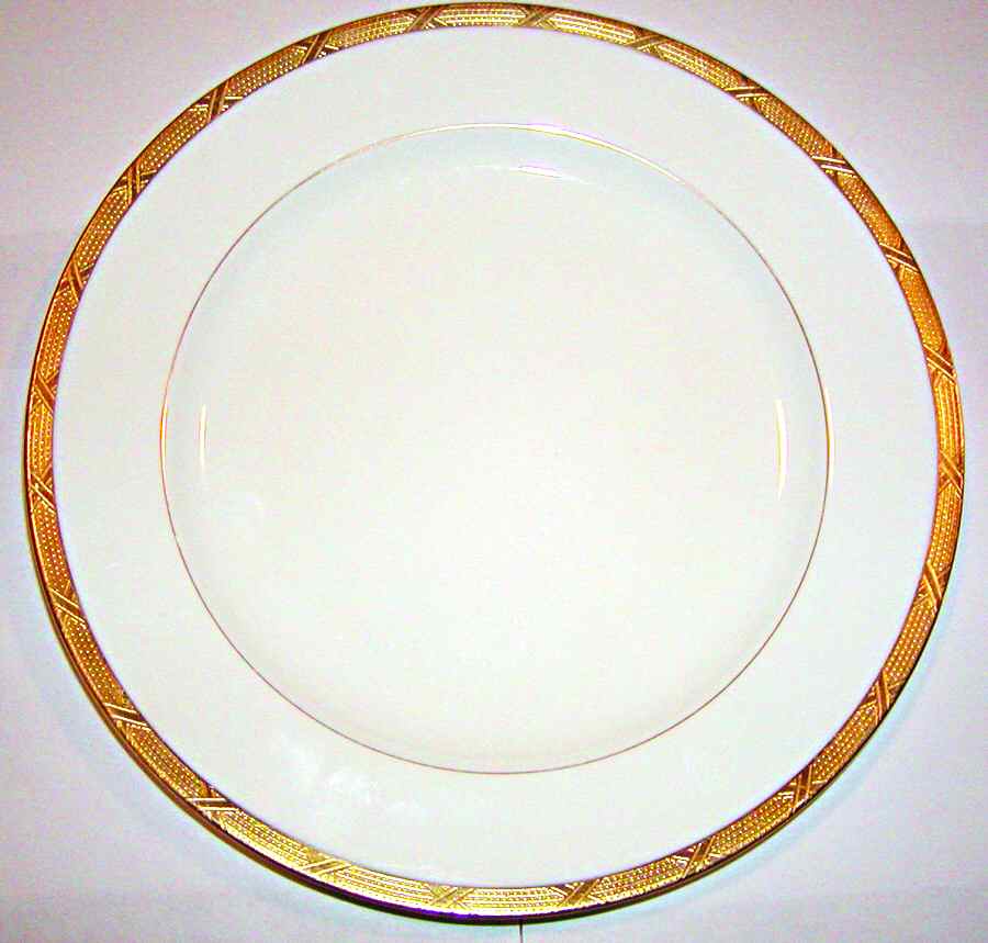 H2814 Dinner Plate by Minton-1