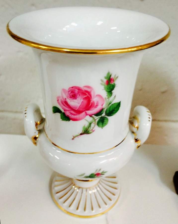 MSS120 Urn Shaped Vase by Meissen (Germany)-1