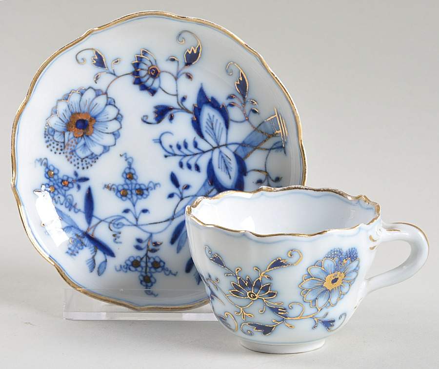Blue Onion (Gold Trim Accent) Flat Demitasse Cup & Saucer Set by Meissen (Germany)-1